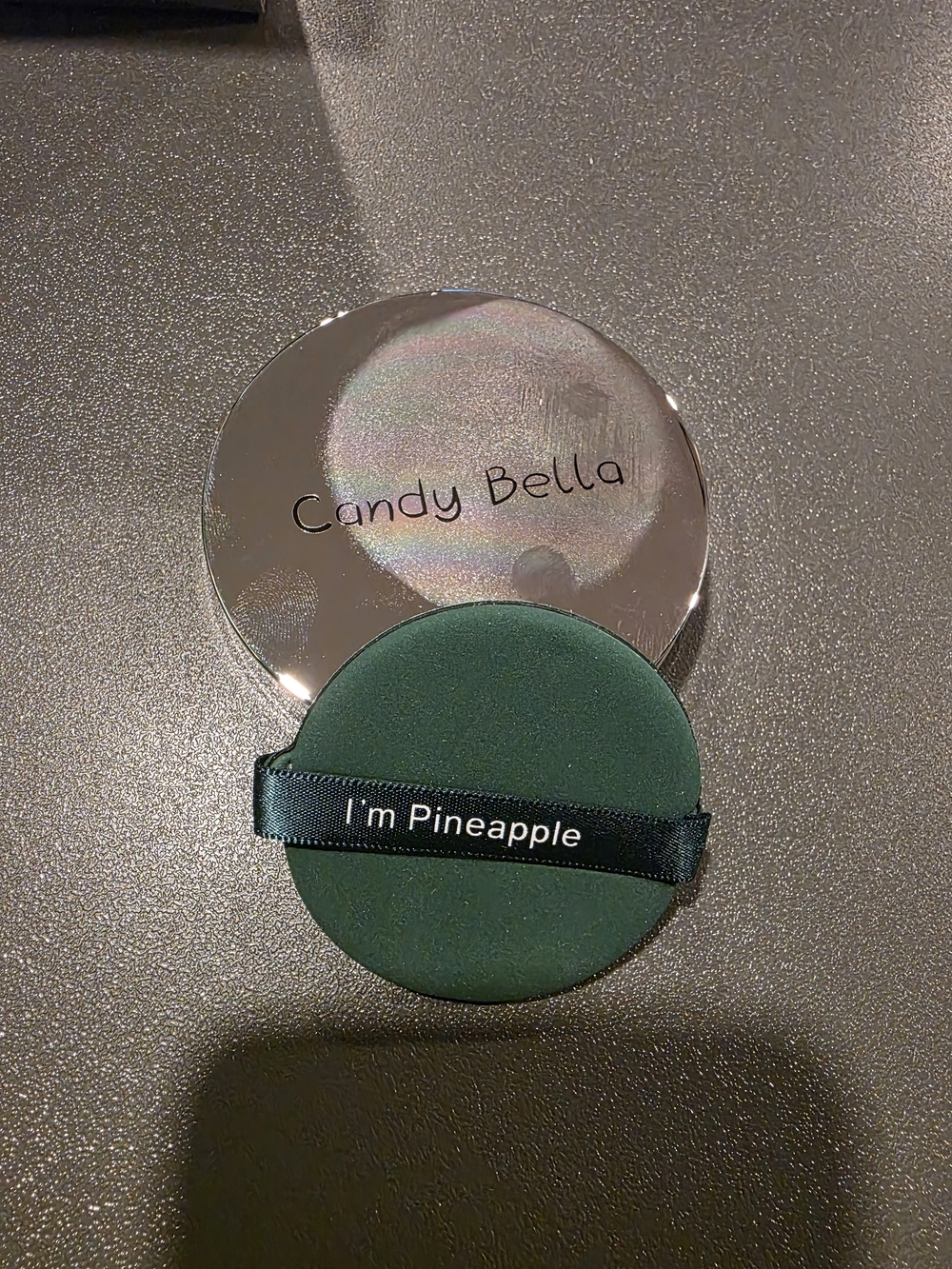 Oil Control Pressed Powder - Picture 3 of 3